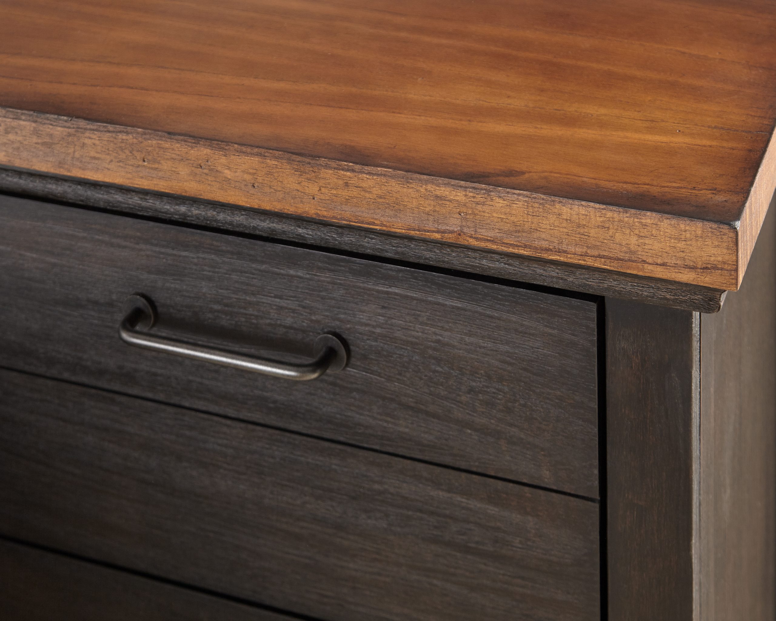 Bear Creek Chocolate_Bedroom Collection_DTL1_Web1